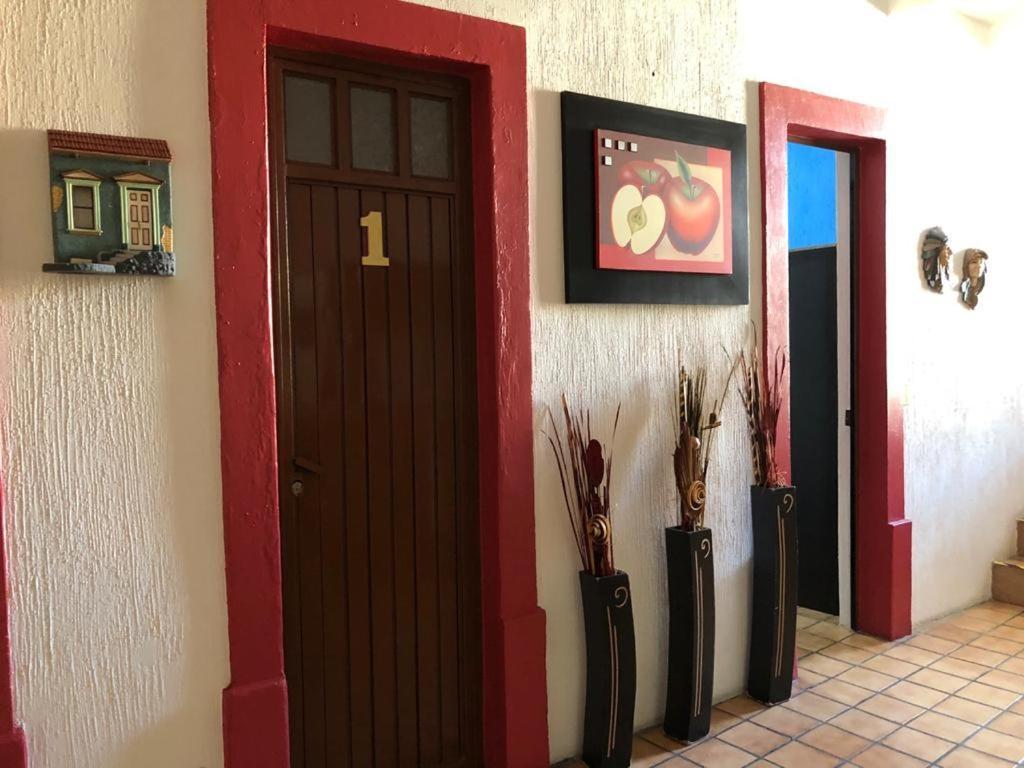 Hostal De Los Reyes Hotel Guadalajara Ngoại thất bức ảnh