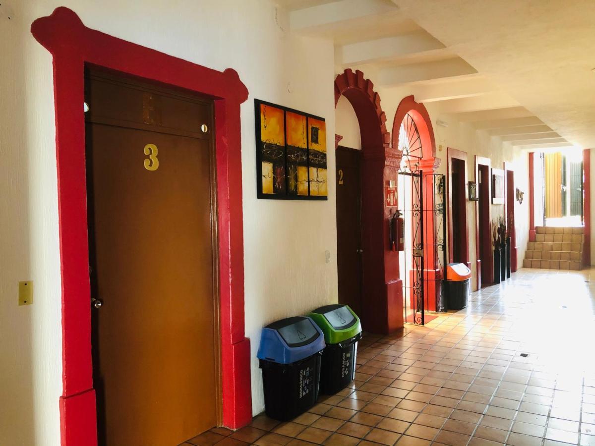 Hostal De Los Reyes Hotel Guadalajara Ngoại thất bức ảnh